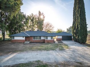 545 N Rio Vista Ave, Sanger, CA 93657