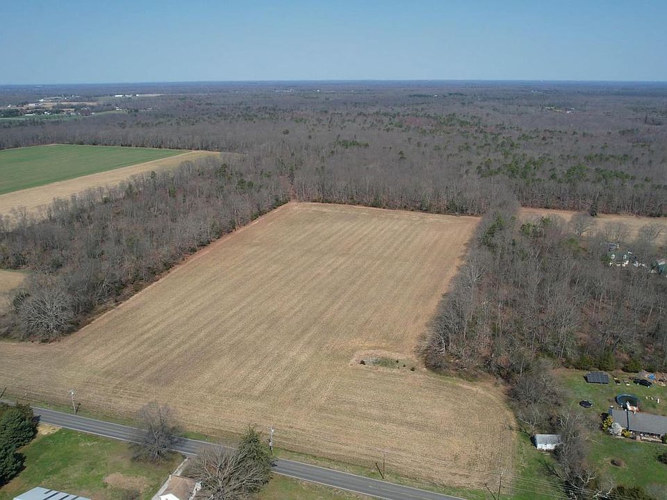 2nd image of 48 Garden Rd