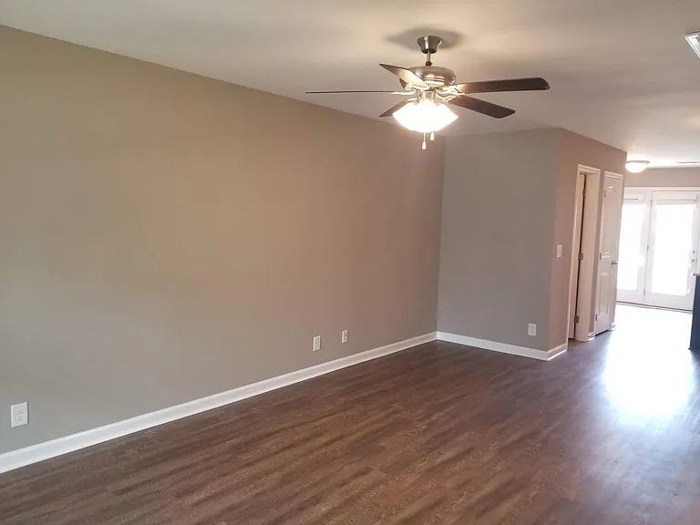 242 Alexander Blvd — Photo 34