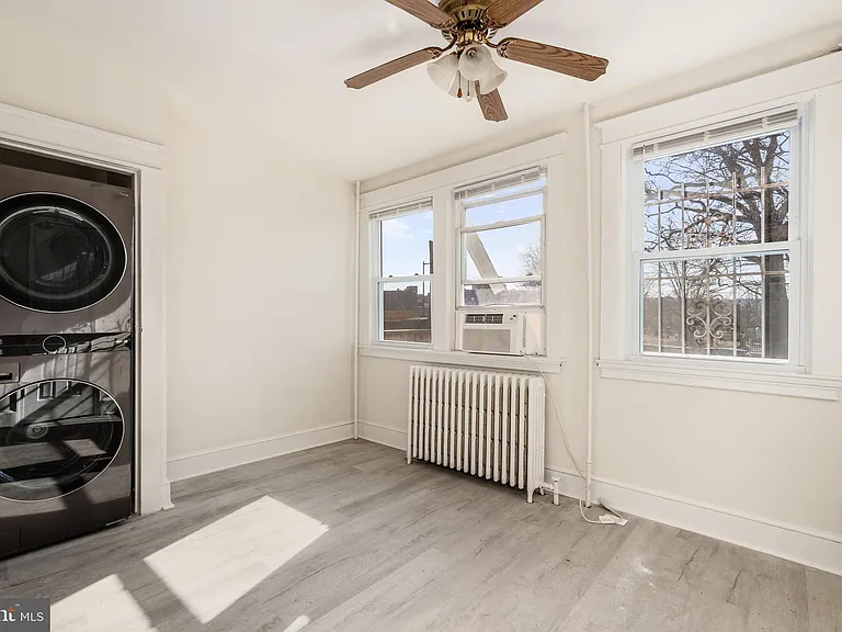 1805 Potomac Ave SE — Photo 18