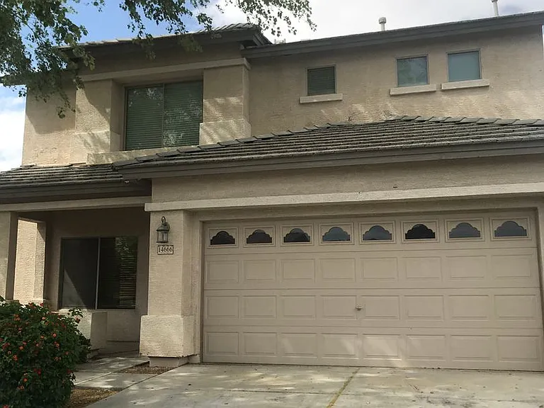 14666 W Mauna Loa Ln — Photo 3