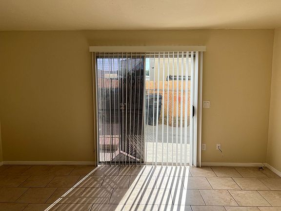 5th image of 2311 Westwood St #B
