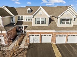 1236 Falcon Ridge Dr, Elgin, IL 60124