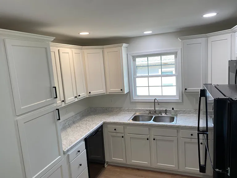 324 Harding St #B — Photo 3