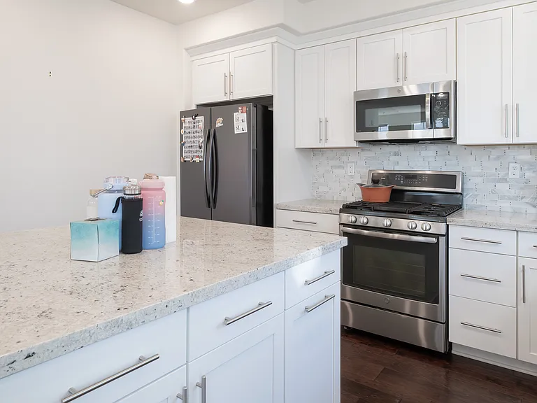 8583 Leeward Way — Photo 3