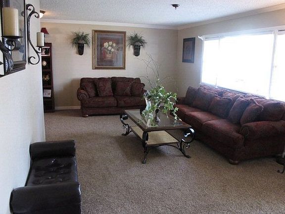 2nd image of 112 Linda Ln