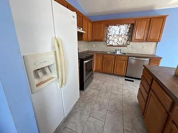 4th image of 4626 E Falcon St