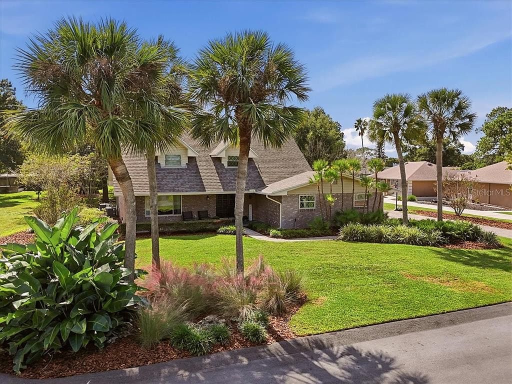 70 GREENFIELD COURT — Cypresswood Golf & Country Club