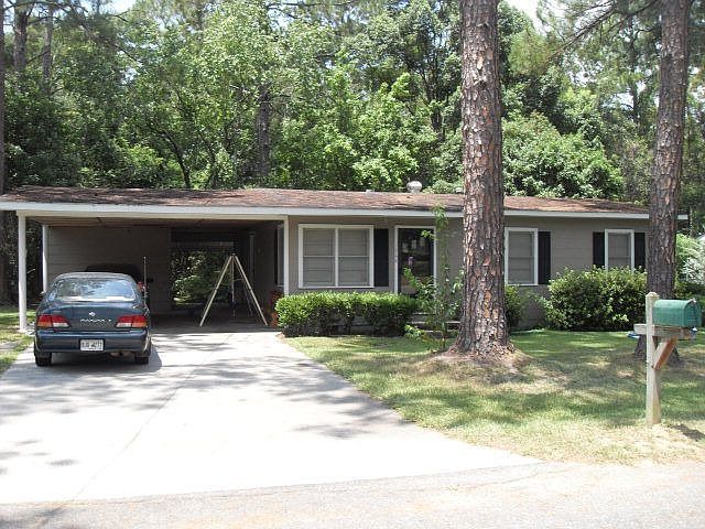 2nd image of 1748 4th St SE