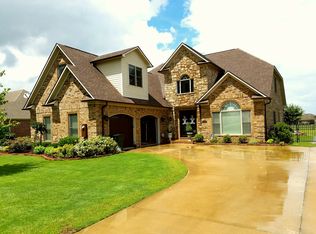 2434 Fairway Dr, Dyersburg, TN 38024