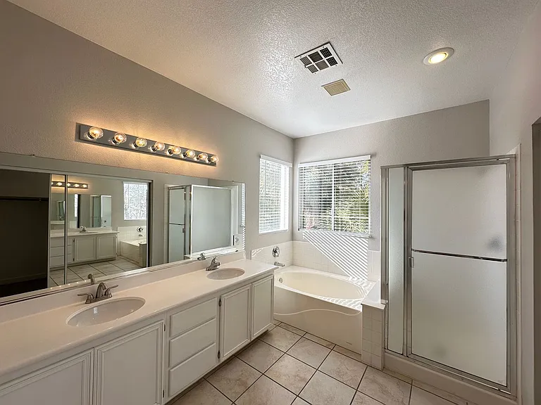 10191 Splendor Ridge Ave — Photo 28