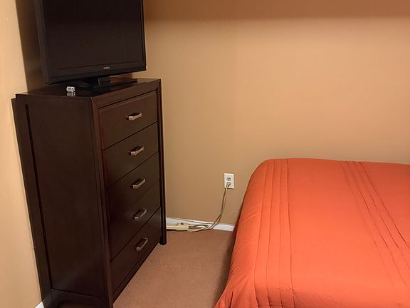 4th image of 1825 Foxwood Cir