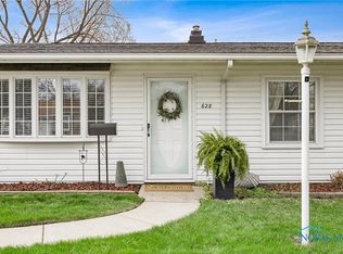628 Greenfield Dr, Maumee, OH 43537