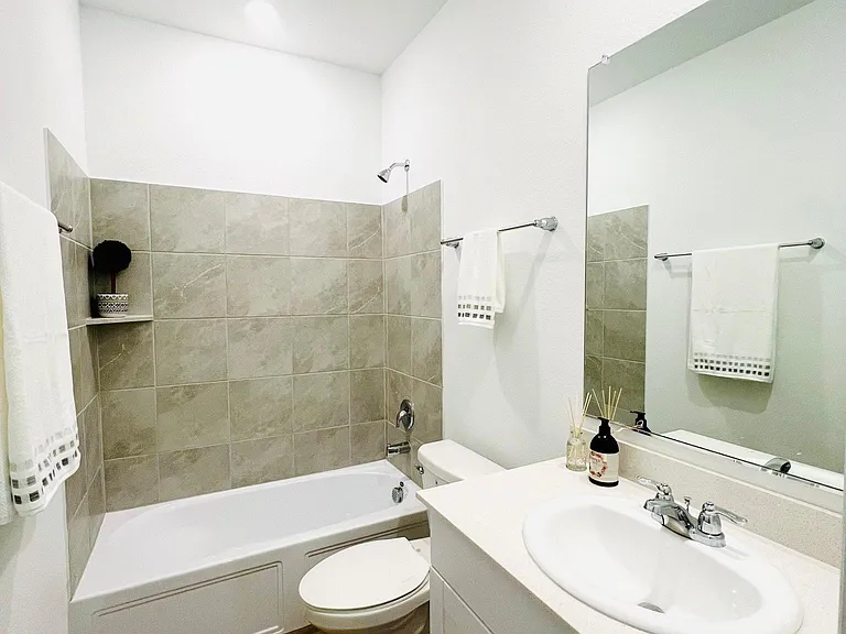 1105 Misty Brook Dr — Photo 28