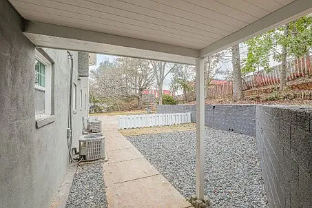 2 bed, 900 sqft, $1,100 — Photo 4