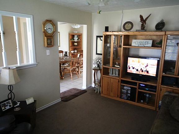3rd image of 13602 Hollypark Dr
