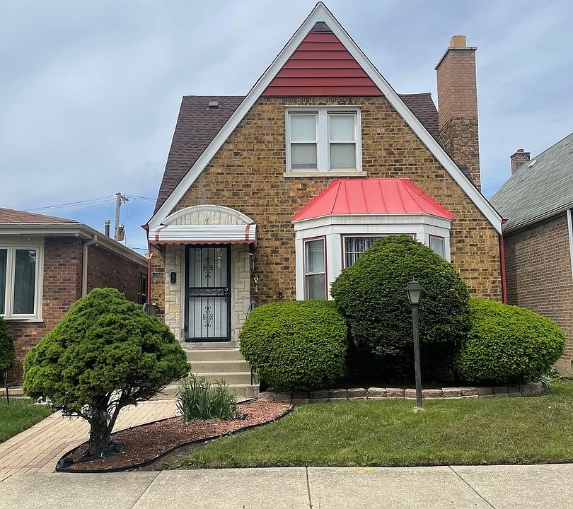 1st image of 10216 S Calumet Ave