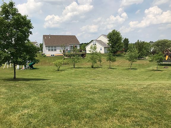 3rd image of 7212 Quackenbush St