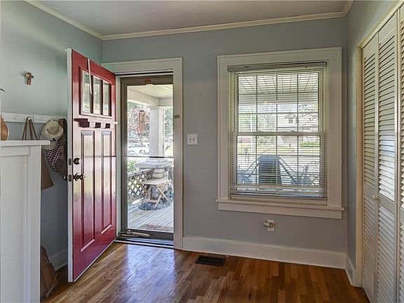 4th image of 1010 N 8th St