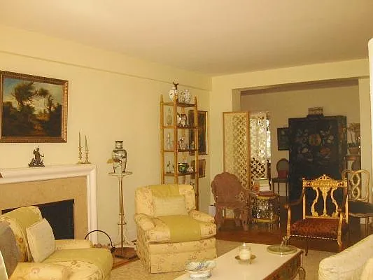 Rented by essential NEW YORK Real Estate | media 28