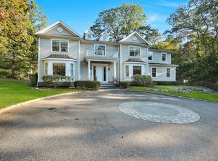 1 Norgate Rd, Glen Head, NY 11545