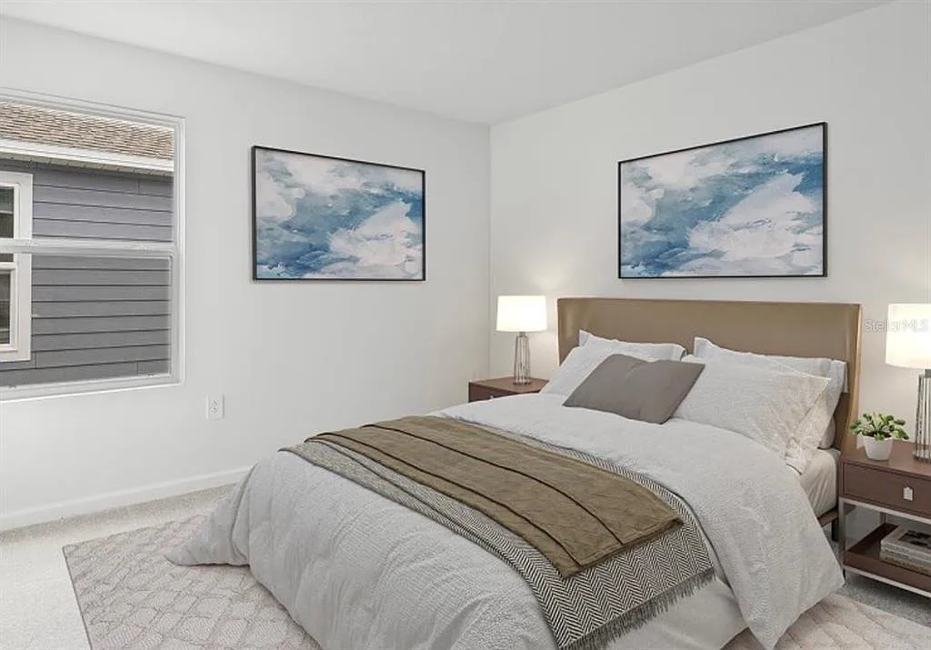 6 bed, 3.0 bath, 2467 sqft, $2,400 — Photo 4
