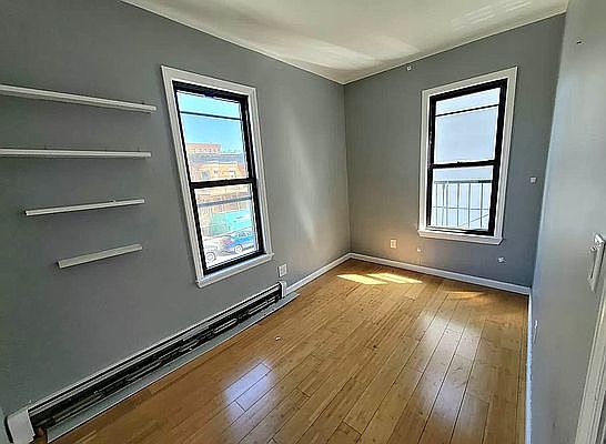 5th image of 1122 Avenue P #3B