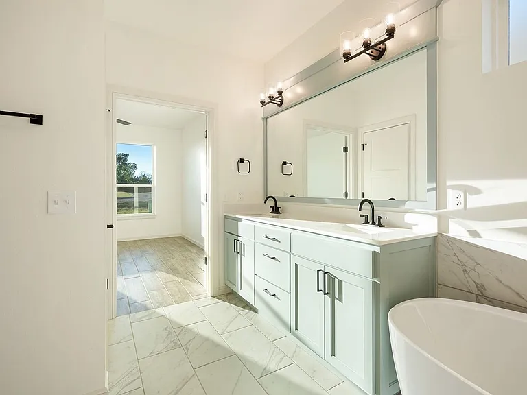 5017 Misty Wood Ln — Photo 37
