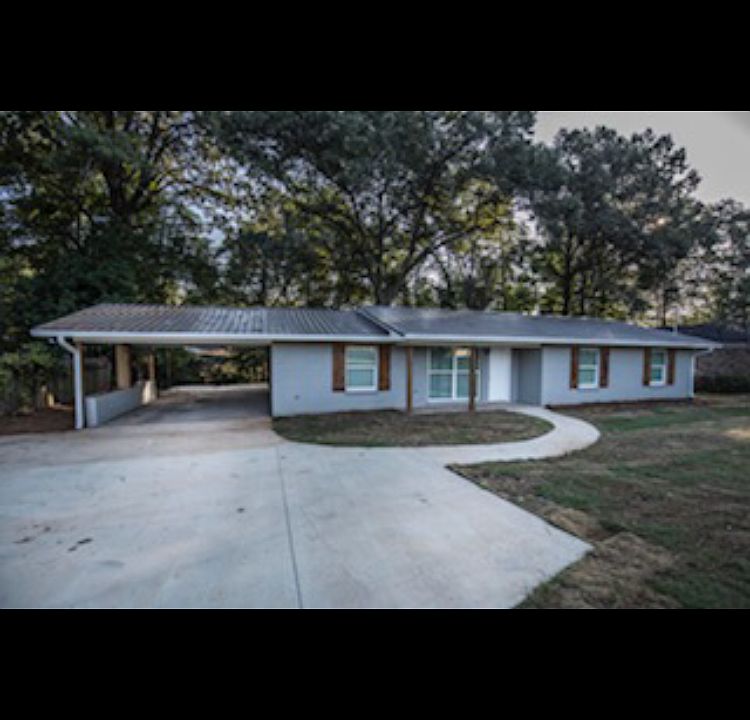1st image of 3904 University Blvd E