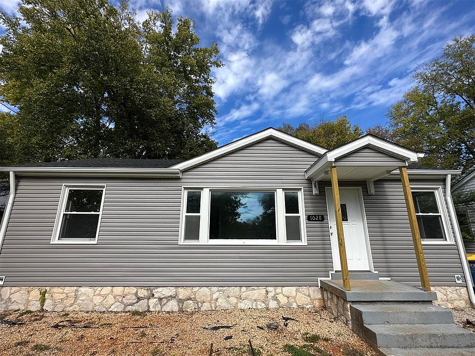 1st image of 1028 McElroy Way