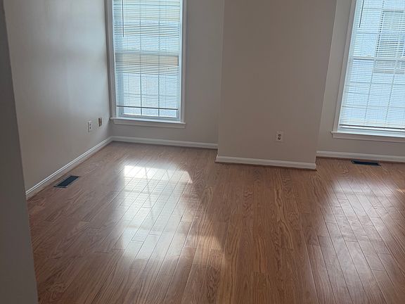 5th image of 1624 H St SE APT A
