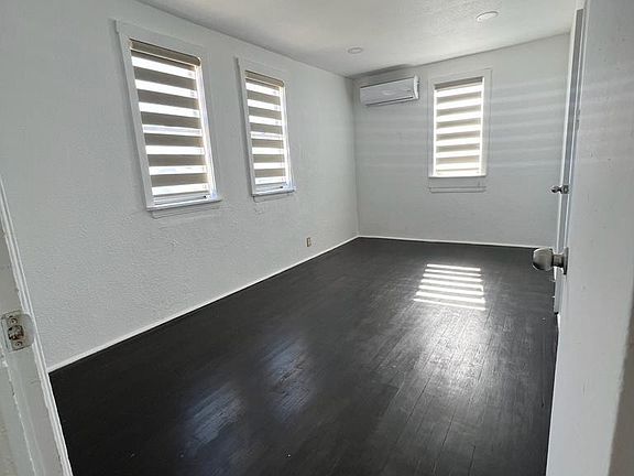 2nd image of 620 Upson Dr #4