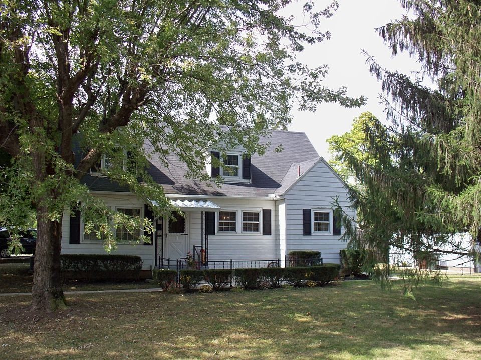 1st image of 95 Carson Ave