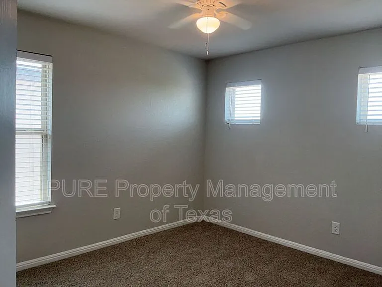 161 Nogalito Way — Photo 25
