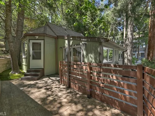 856 Virginia Ct, Lake Arrowhead, CA 92352