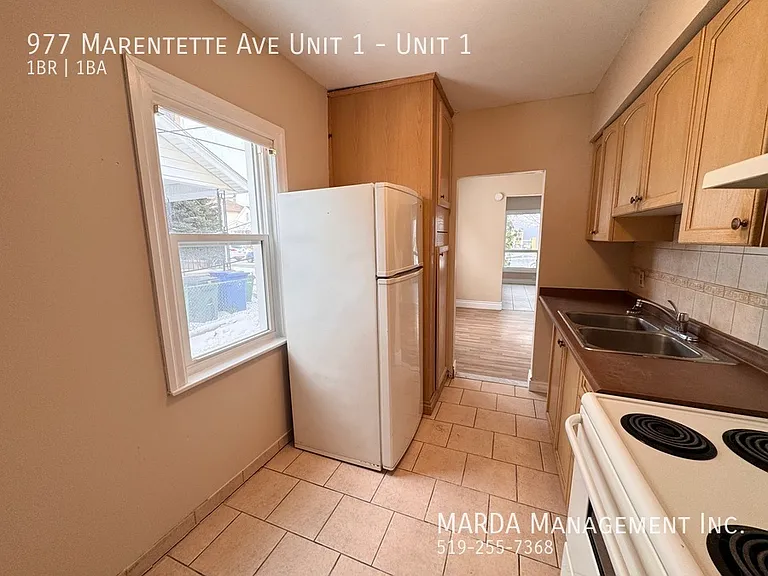 977 Marentette Ave #1 — Photo 13