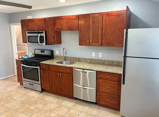 86 Haverhill St FLOOR 2, Andover, MA 01810