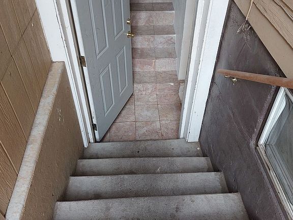 2nd image of 819 16th St #0788797b9