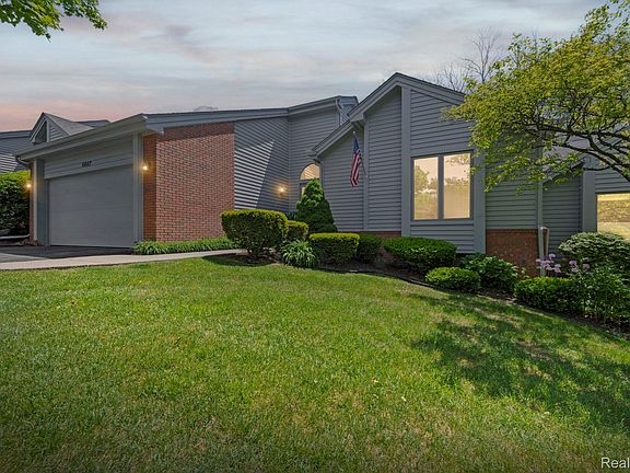 3rd image of 6687 Ridgeview Dr