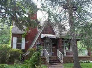 102 Hilltop Pl, Huntington, WV 25705