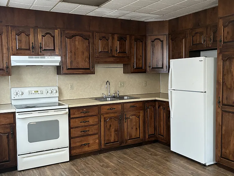 2707 Walnut St — Photo 7