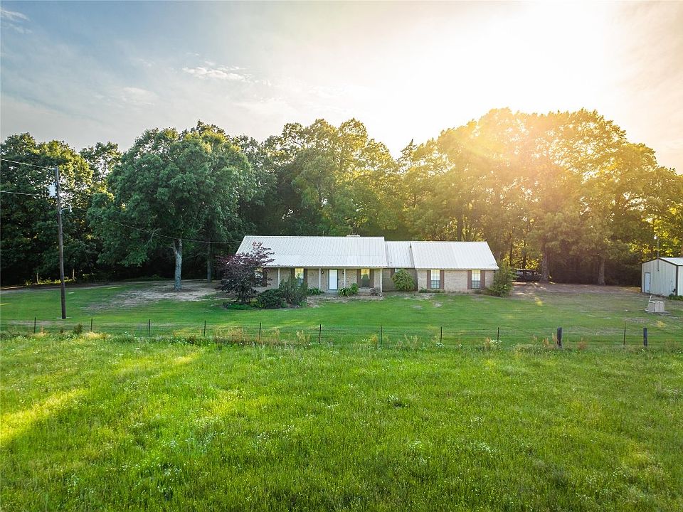 1st image of 2827 County Road 33800