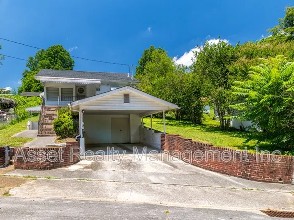102 Wainwright Rd, Oak Ridge, TN 37830