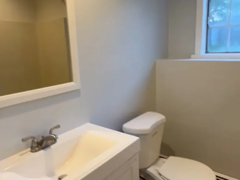 22 Oak St #2B — Photo 6