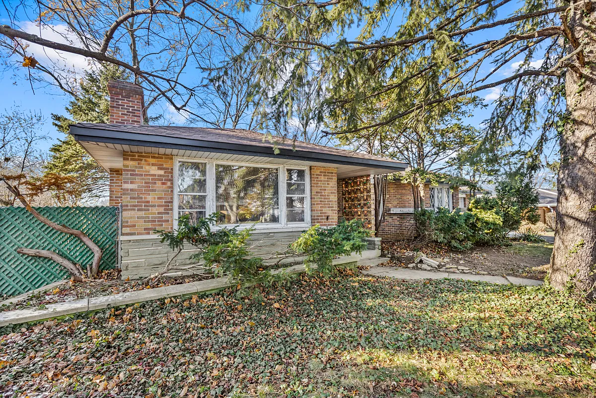 5900 109th Pl photo 1