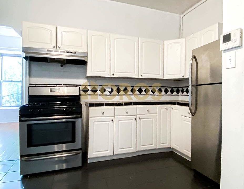 1st image of 26 Grand St APT 5
