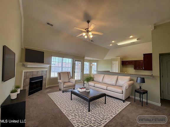 3rd image of 6237 Ravenwood Park W