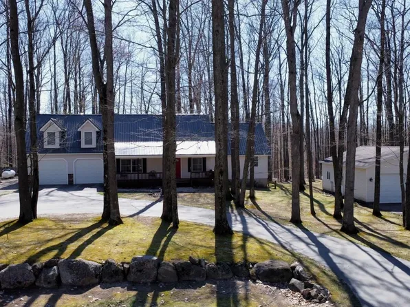 4231 Mockingbird Cir, Farwell, MI 48622