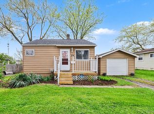 74 E Colgate Ave, Pontiac, MI 48340