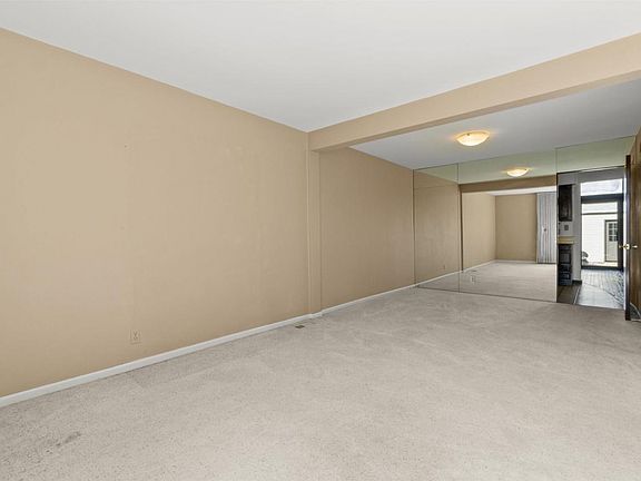 5th image of 4326 W Tara Cir